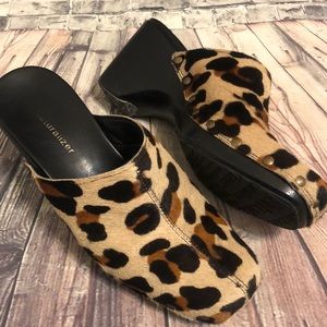 Naturalizer Clogs